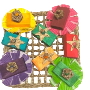 Balsa Block Seagrass Mat: Foraging Bird Toy