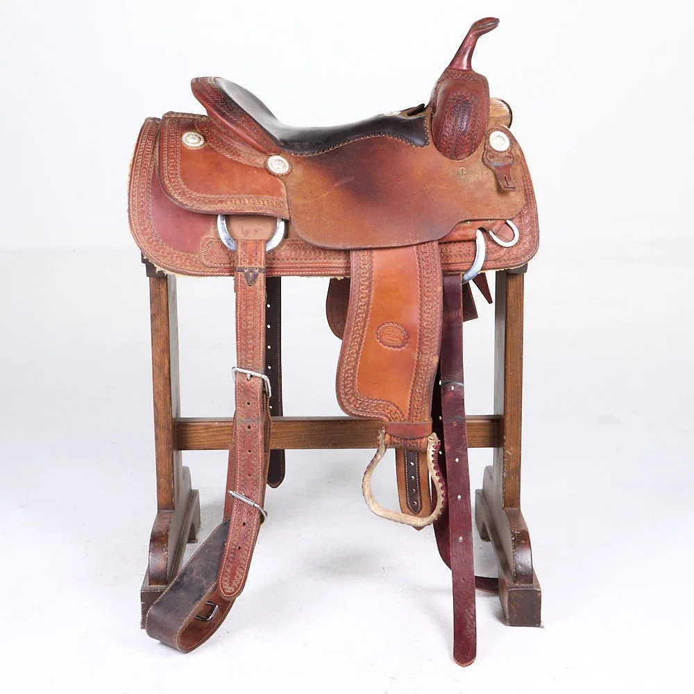 Billy Cook Used 15.5in Running Border Cutting Saddle - Image 2