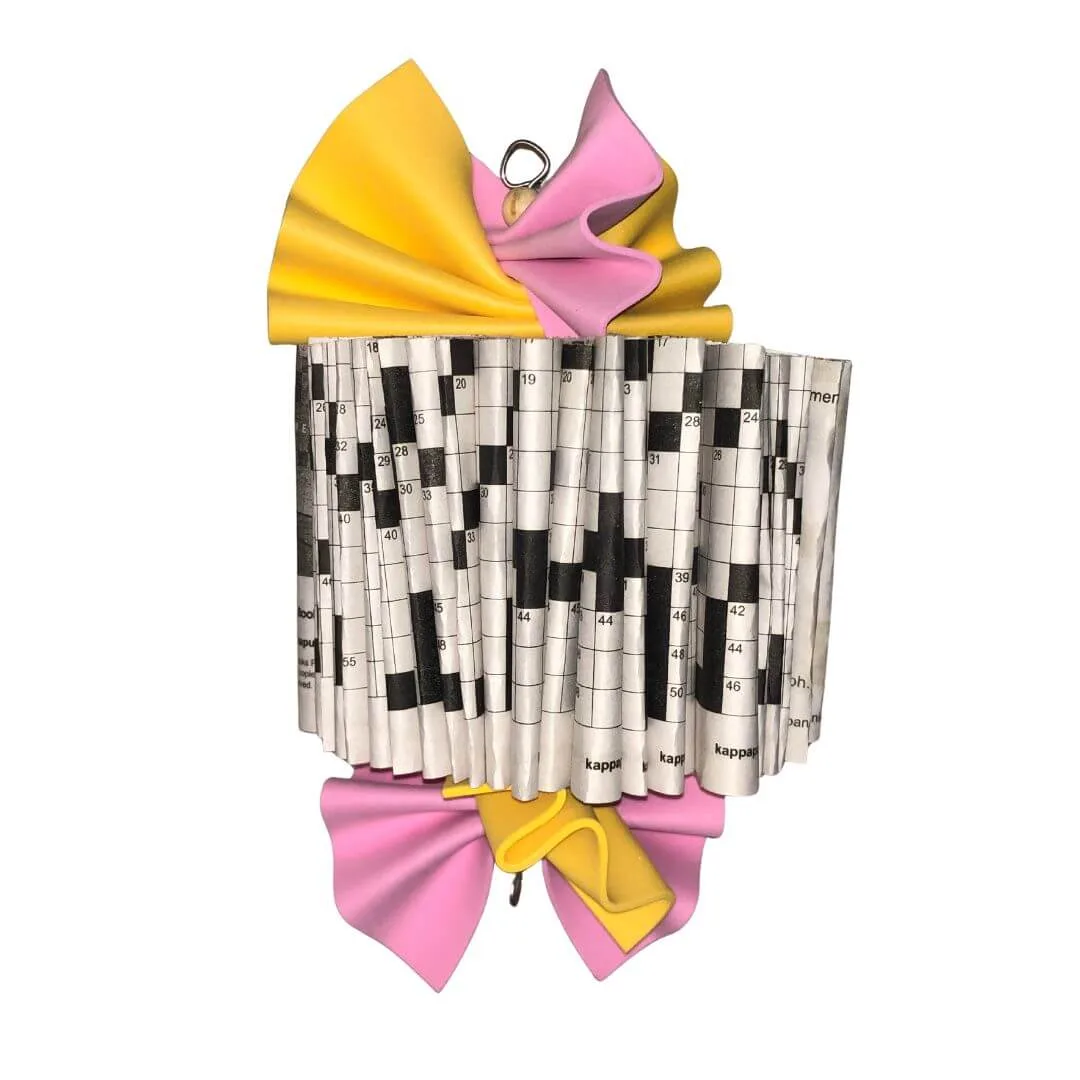 Book Shredder Foraging Toy for Parrots - Image 2