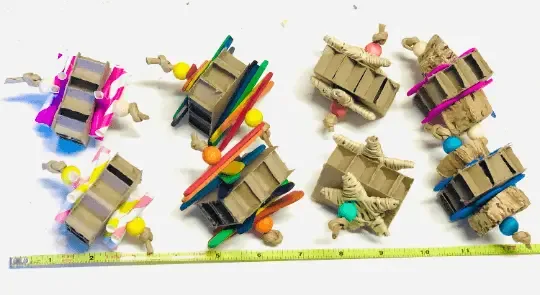Cardboard Bird Foot toy