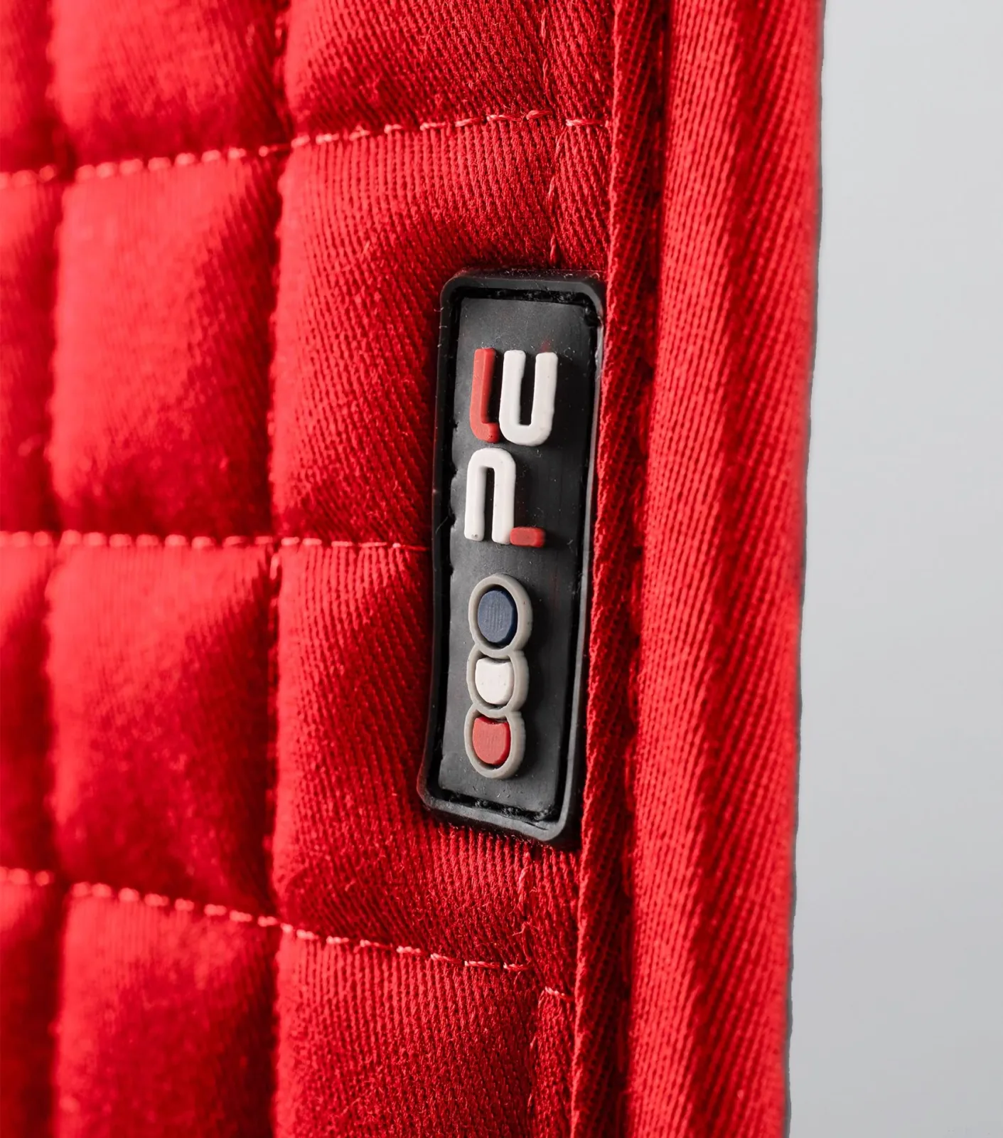 Close Contact Cotton Dressage Saddle Pad Red - Image 2