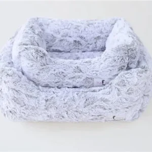 Deluxe Bed in Prism