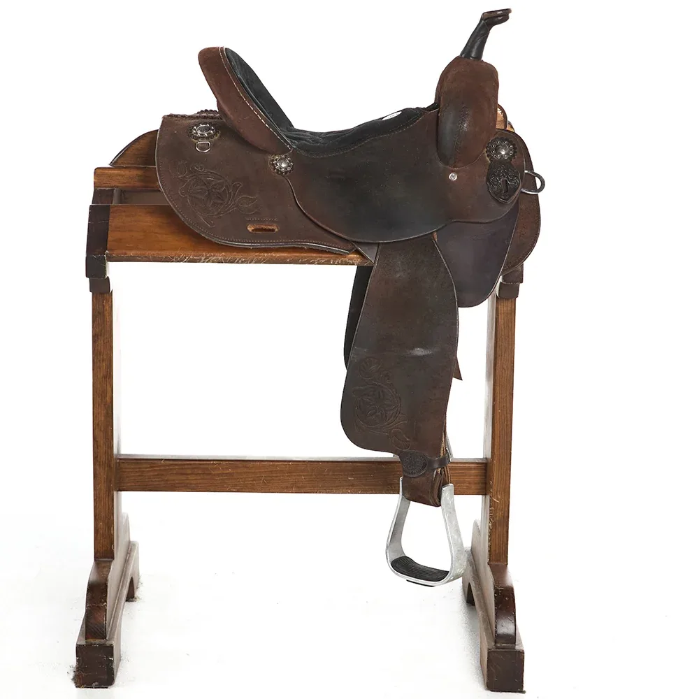 Double J Saddlery Used 14in Barrel Saddle Roughout with 7.5in Gullet - Image 2