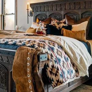 Hiend Accents Paseo Road by Mariella Chenille Comforter Set