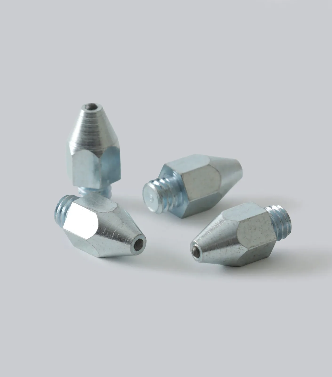Large Studs pointed for varying ground and jumping (Set of 4)