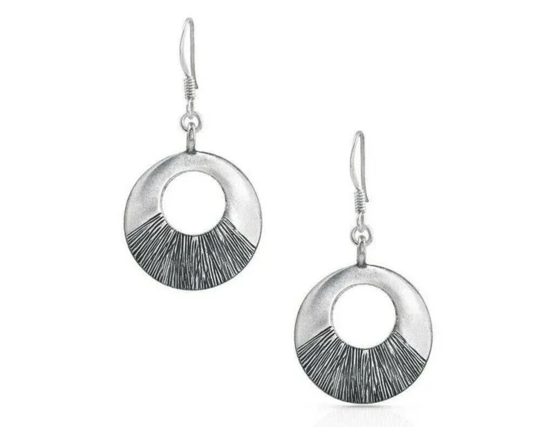 Montana Silversmiths Peaceful Trails Round Earring