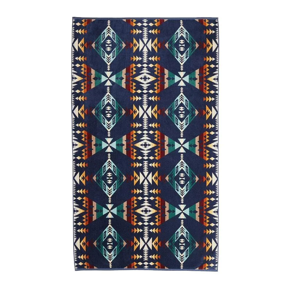 Pendleton Woolen Mills Inc. Diamond Peak Oversized Jacquard Spa Towel