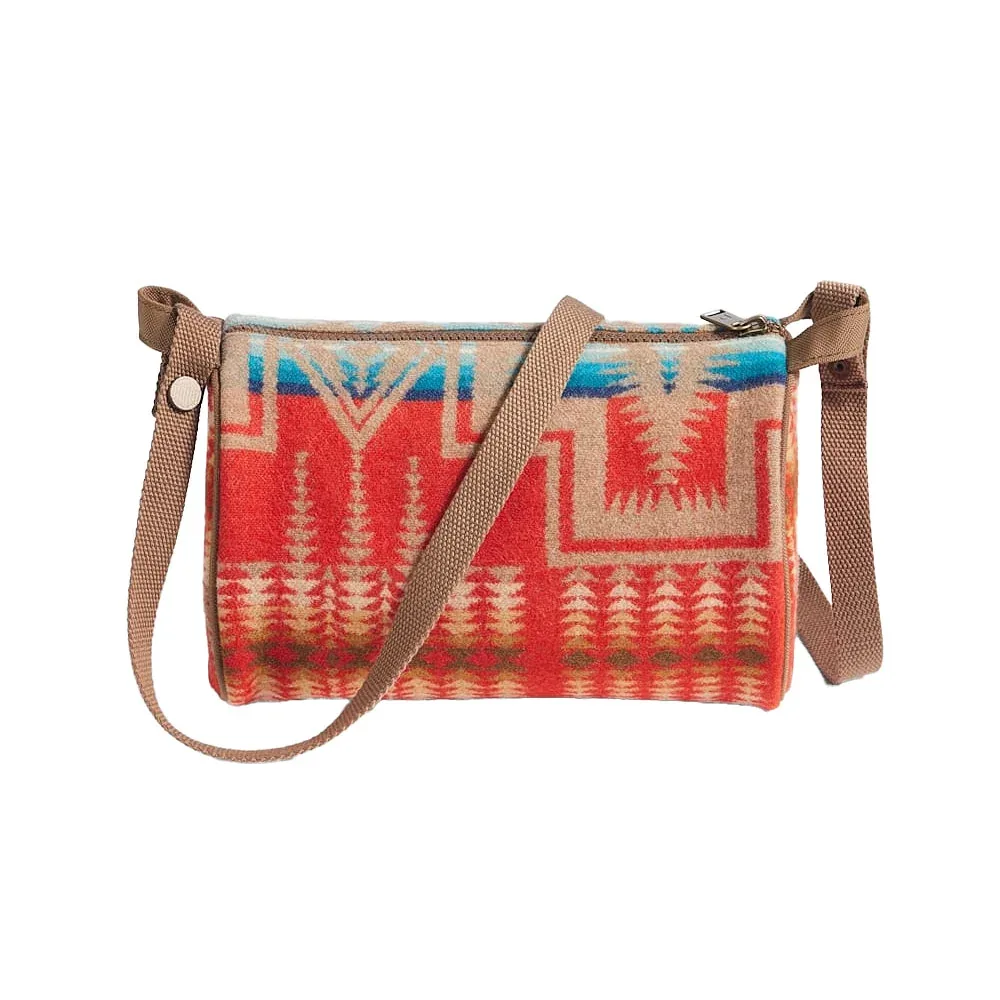 Pendleton Woolen Mills Inc. Harding Red Barrel Bag - Image 2