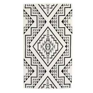 Pendleton Woolen Mills Inc. Oxbow Oversized Jacquard Spa Towel