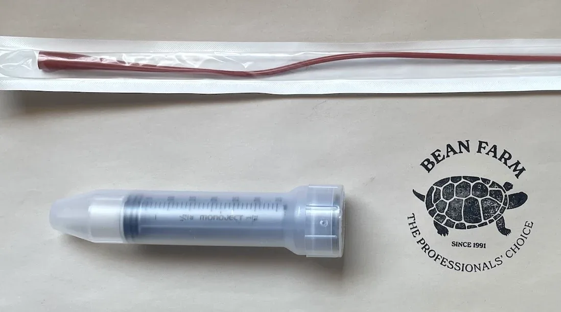 Reptile Feeding Tube & Syringe - Image 2