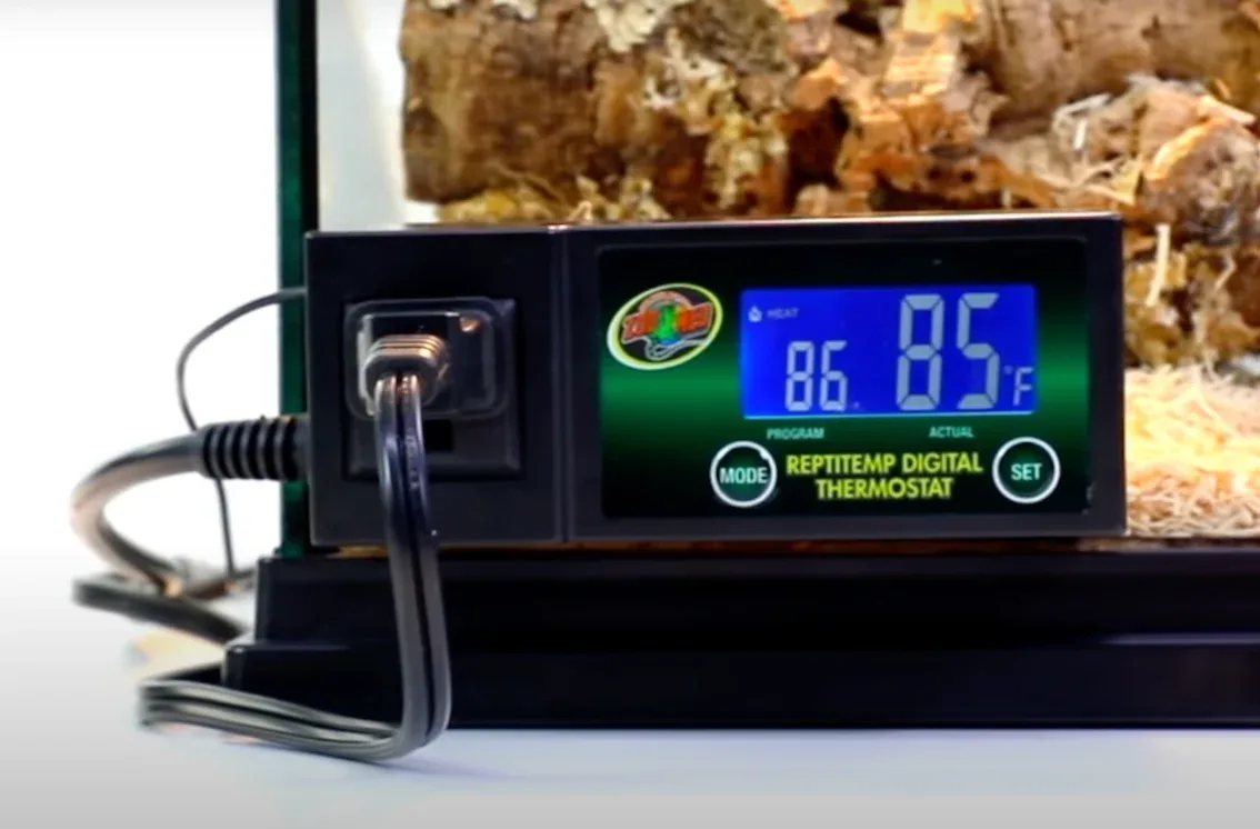 ReptiTemp Digital Thermostat with Sensor - Image 2
