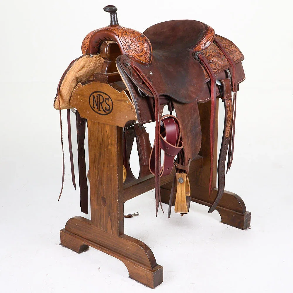 Scott Thomas Used 16in 1/4 Breed Floral Scott Thomas Cowhorse Saddle
