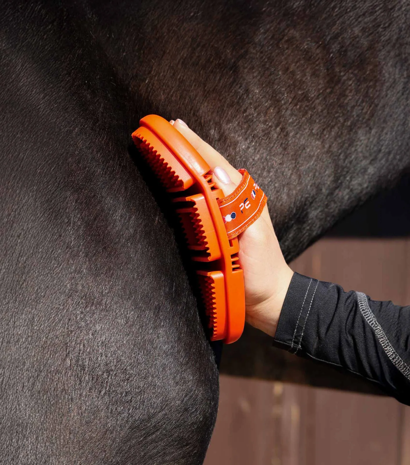 Soft-Touch Flexi Curry Comb Orange & Amber - Image 2
