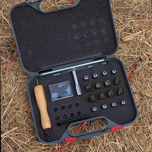 Stud Kit