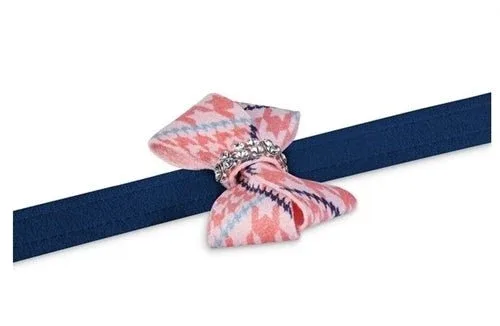Susan Lanci Peaches N Cream Glen Houndstooth Nouveau Bow Leash on Indigo - Image 2