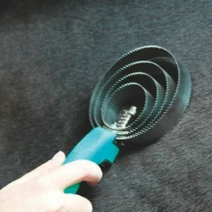 Tail Tamer Soft Touch Round Metal Curry
