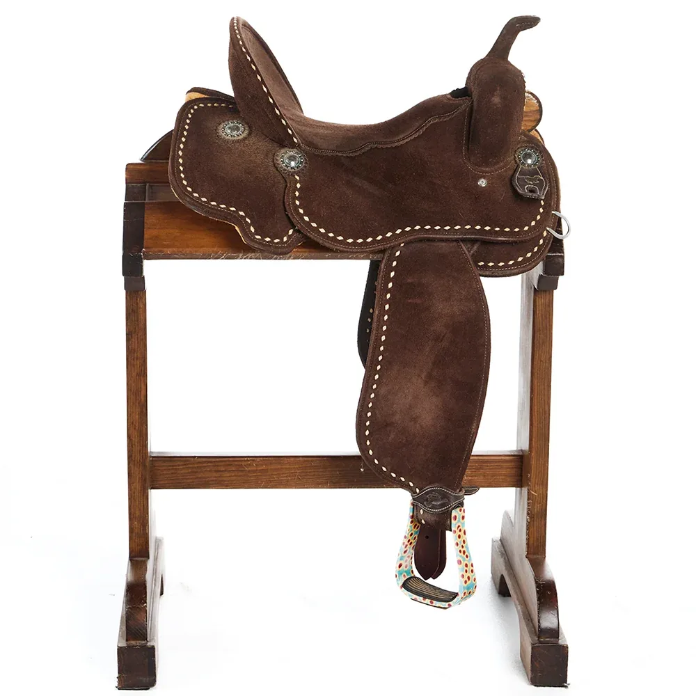 Whinney Wear Used 15.5in Chocolate Roughout with Buckstitch Barrel Saddle - Image 2