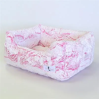 Whisper Dog Bed: Fuchsia