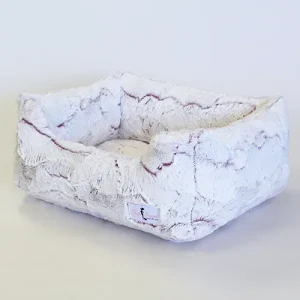 Whisper Dog Bed: Merlot